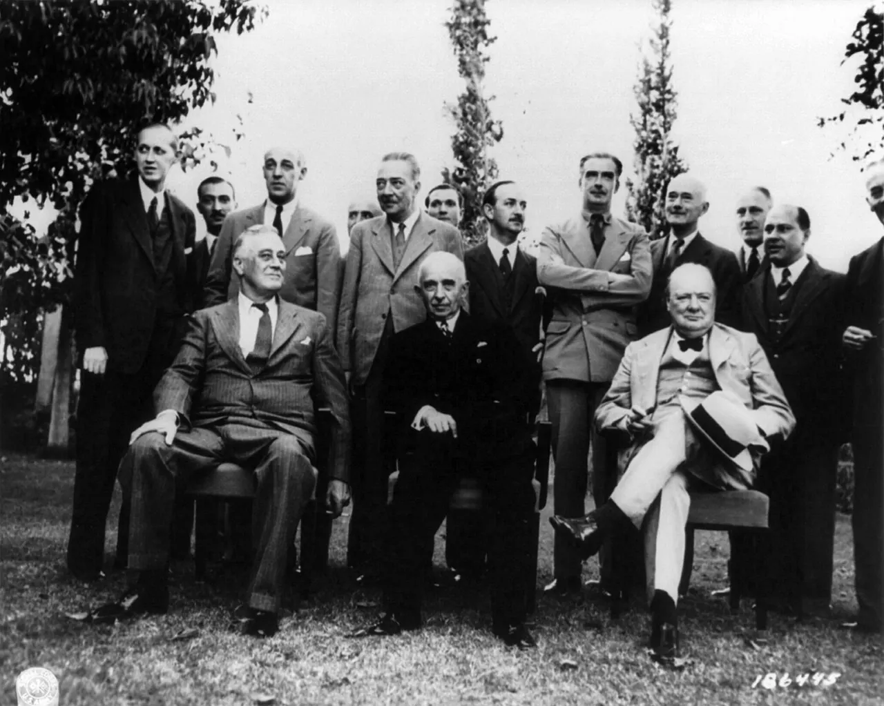 Roosevelt, İnönü ve Churchill Kahire'de