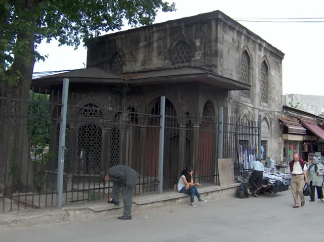 Kuyucu Murad Paşa Türbesi, İstanbul