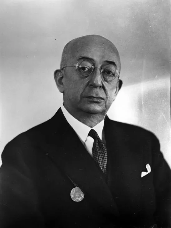 Dr. Refik Saydam