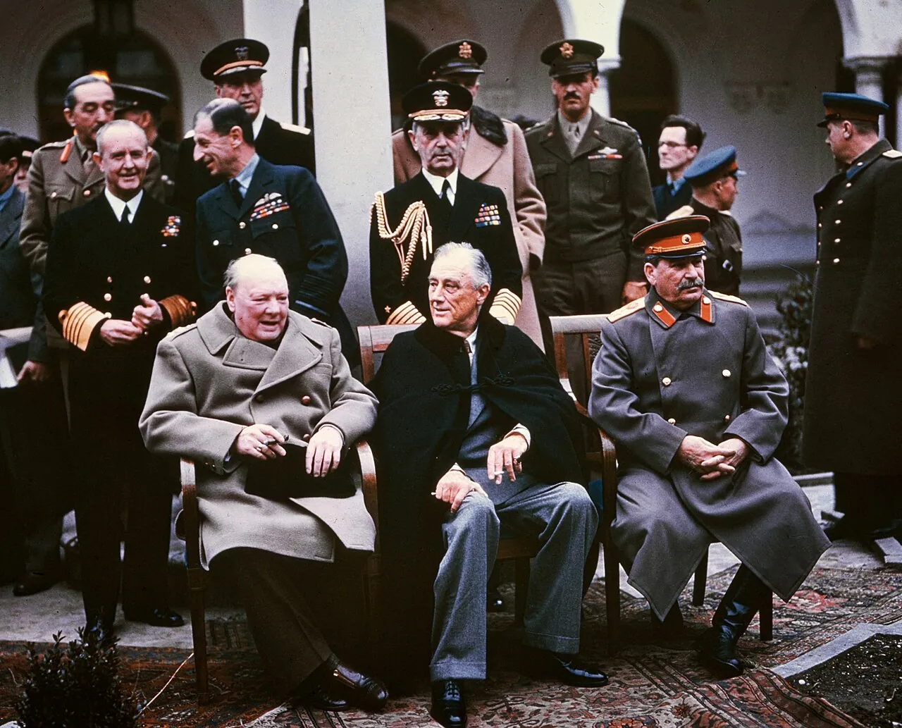 Yalta Konferansı: Churchill, Roosevelt ve Stalin (Şubat 1945)