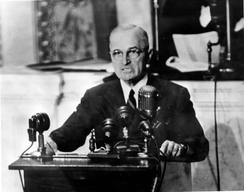 Başkan Truman Kongre'de konuşma yaparken